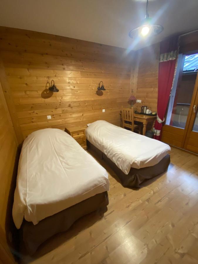 Le Schuss Hotel Chatel Exterior photo